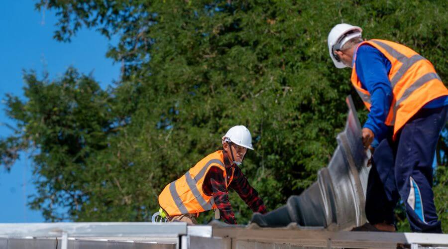 Expert Emergency Roof Repairs services in Westpoint, IN